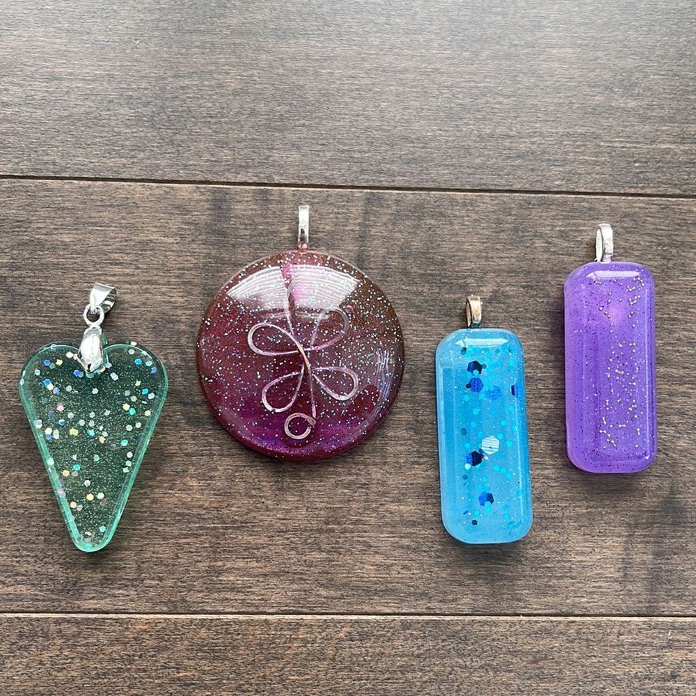 Necklace Pendant Charms, Handmade Jewellery Beauty Resin Sparkle Colourful Jewel